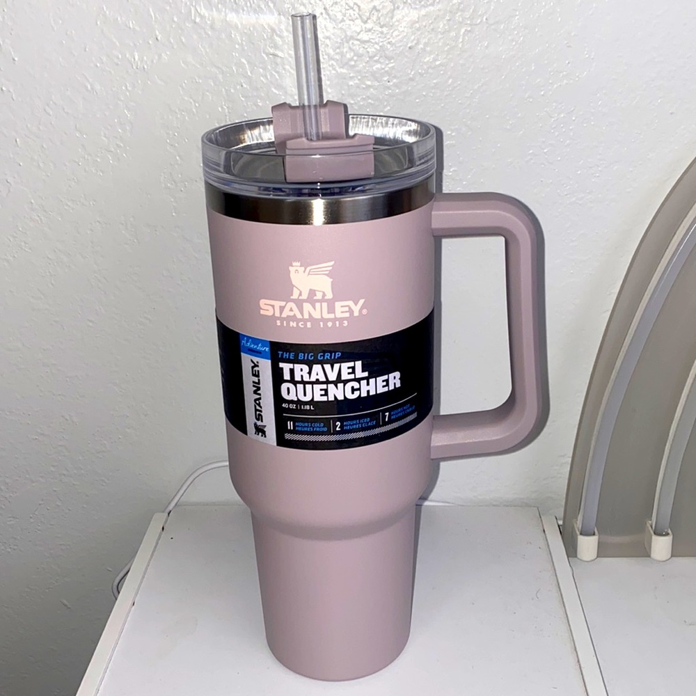 ADVENTURE QUENCHER TRAVEL TUMBLER | 40 OZ Abalone
